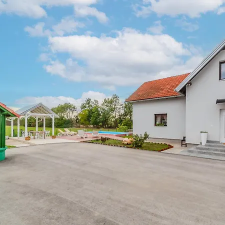 Green Oasis Estate With Private Pool And Backyard Near Zagreb Velika Gorica Exteriör bild