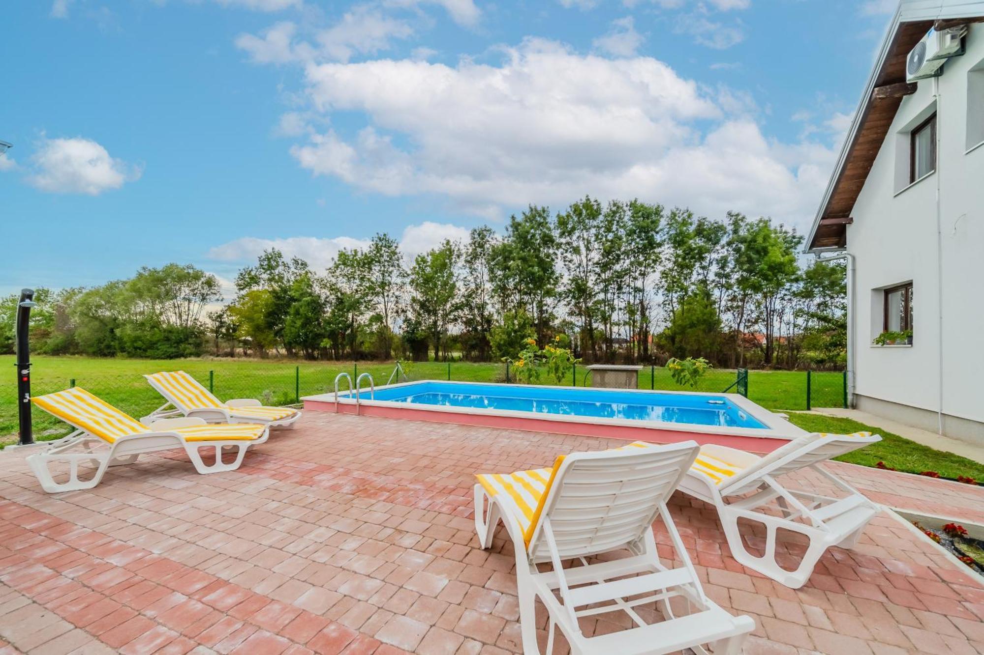 Holiday home Oasis Estate With Private Pool And Backyard Near Zagreb Velika Gorica